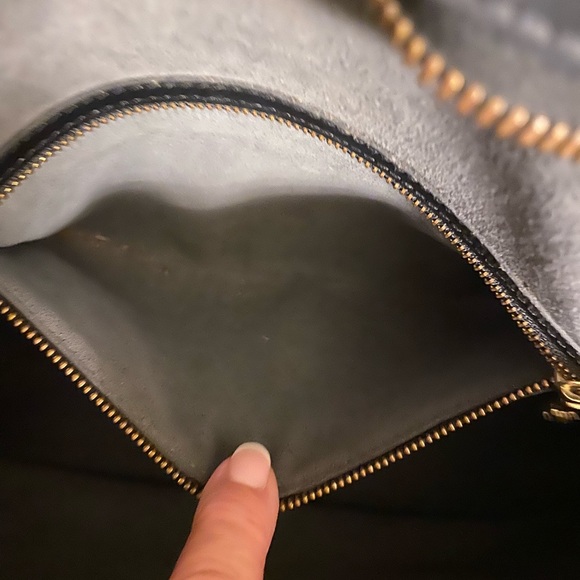 Louis Vuitton Lussac Epi Leather Shoulder Bag - Picture 10 of 16